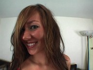 Vidéo porno mobile : Brittney, une timide de plus à dévergonder